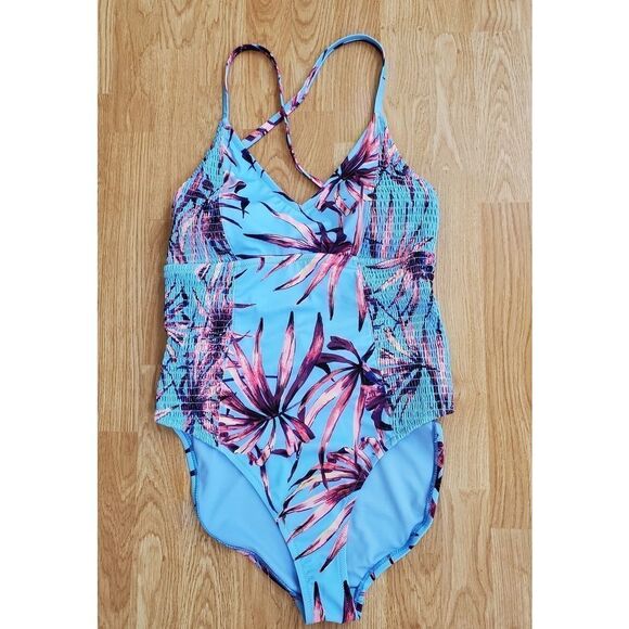 Jessica Simpson Palmy Days One Piece Swimsuit - Picture 3 of 11